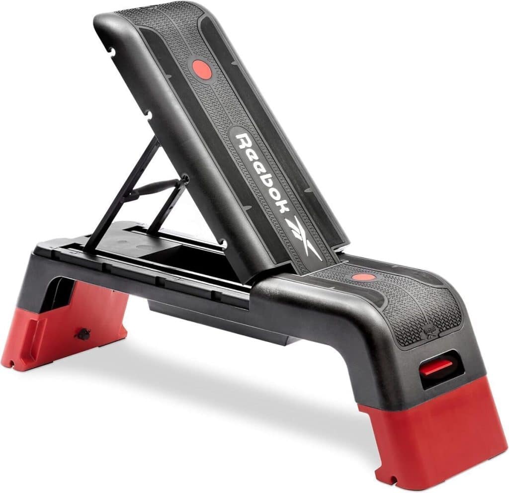 Test du step/banc Reebok rouge